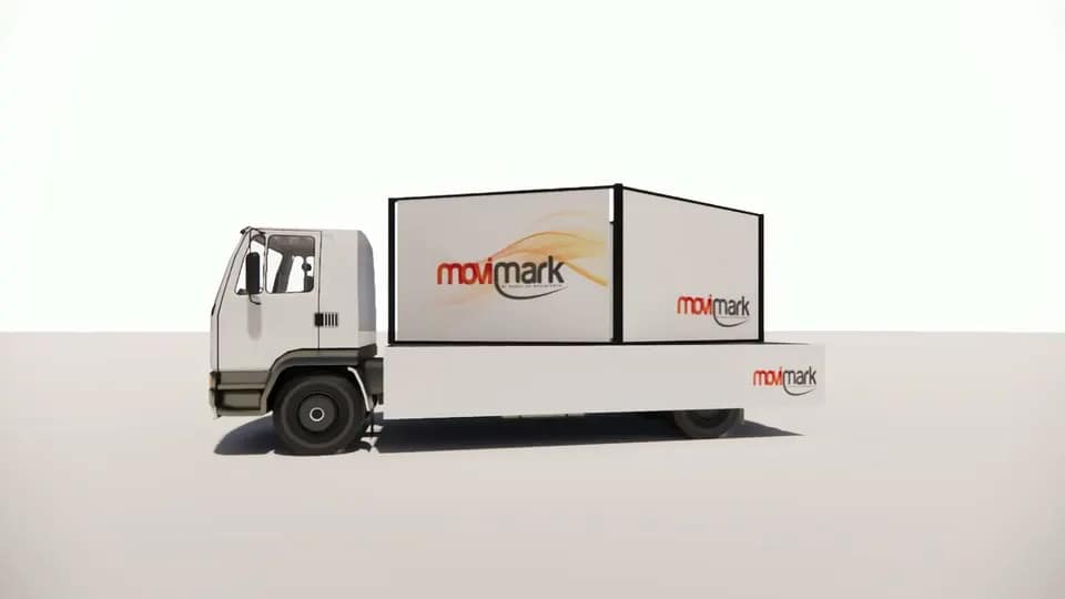 Camión carro valla de Movimark con vallas publicitarias a ambos lados