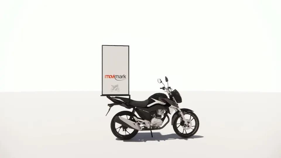 Moto valla de Movimark con una valla publicitaria vertical